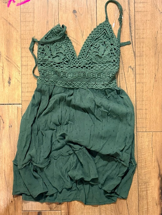 Dresses & Skirts - Green Crochet Bodice Spaghetti Strap Dress